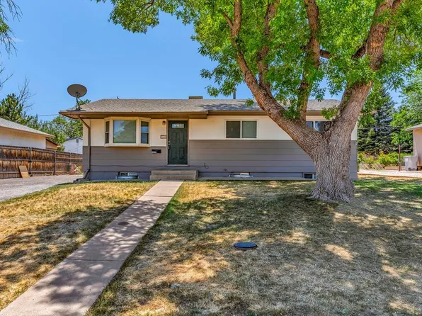 3720 Hollybrook Ln, Pueblo, CO 81005