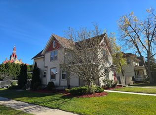 303 S 7th Ave, West Bend, WI 53095