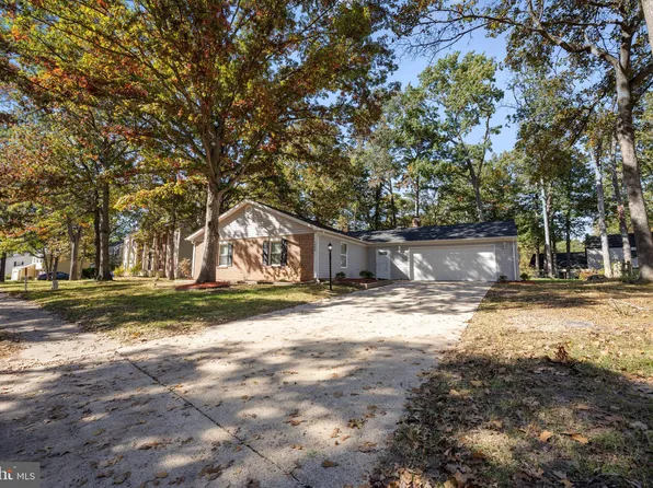 1008 Allward Dr, Waldorf, MD 20602