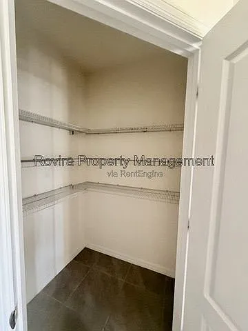 4 bed, 2.0 bath, 1846 sqft, $2,500 — Photo 4