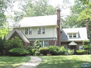 736 Mildred St, Teaneck, NJ 07666