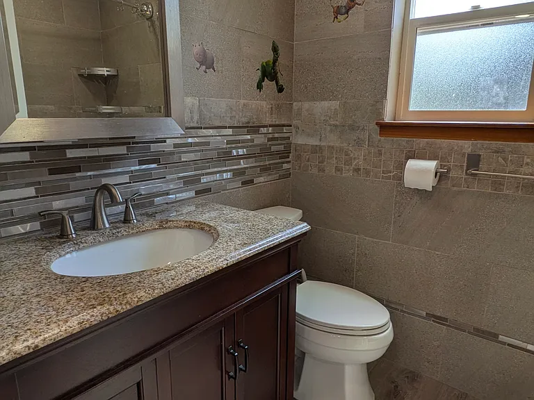 Upstairs hallway bathroom