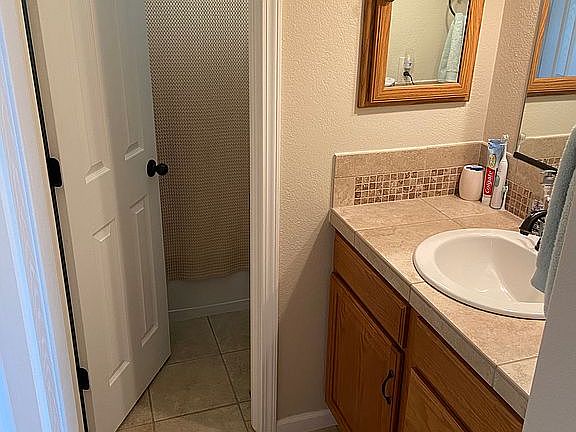 Main bathroom