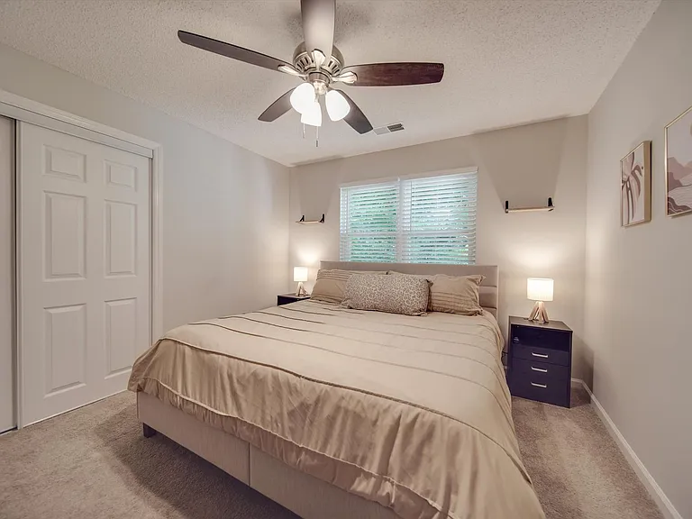 1052 Churchill Downs Ct #I — Photo 6