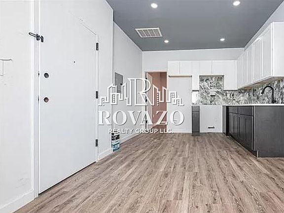 4th image of 331 Sussex Ave #A1l