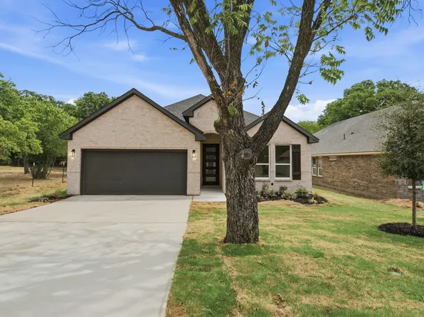 205 Bullard St, Weatherford, TX 76086