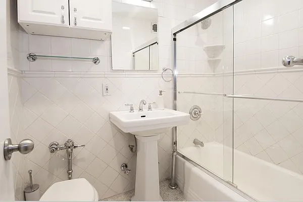 Sold by Brooklyn Bridge | media 12