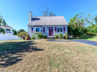 8 Roses Farm Rd, East Haven, CT 06512