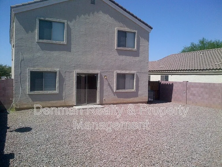 5725 S 32nd Ln — Photo 15