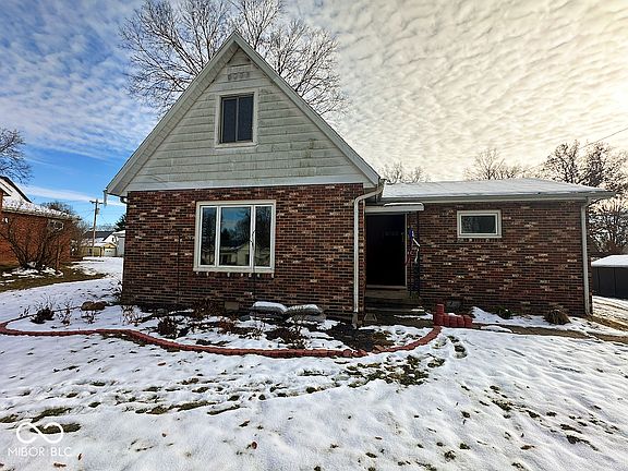 2nd image of 830 Jefferson St