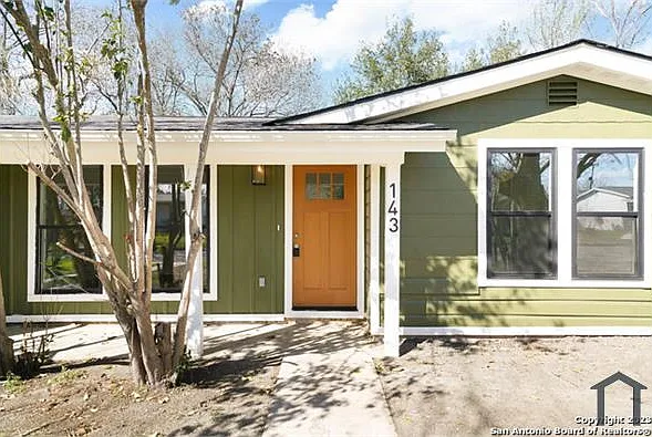 4 bed, 1438 sqft, $2,250 — Photo 4