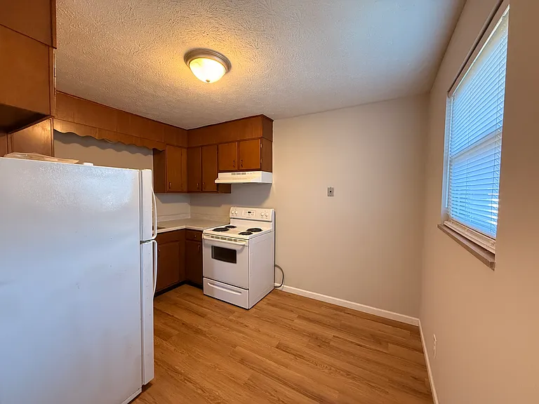 1203 Fair Dr #3 — Photo 5