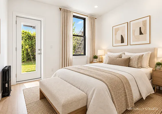 Bedroom, photo 2