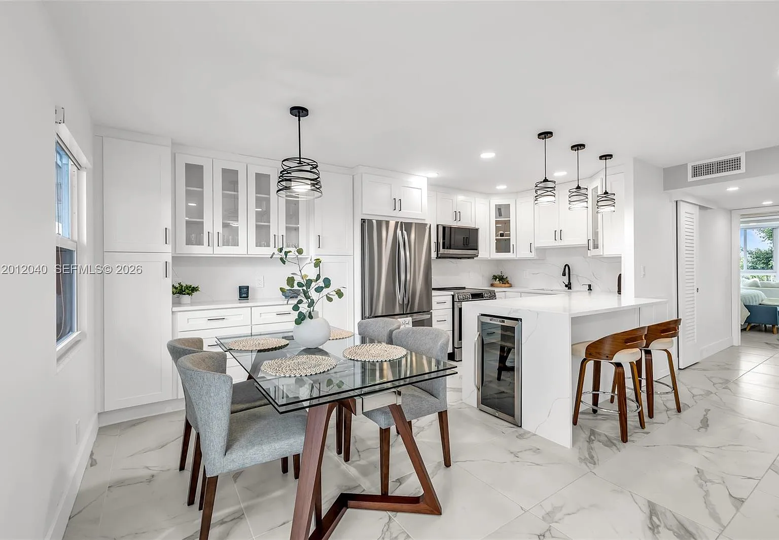 Harwood D Condo — Photo 1
