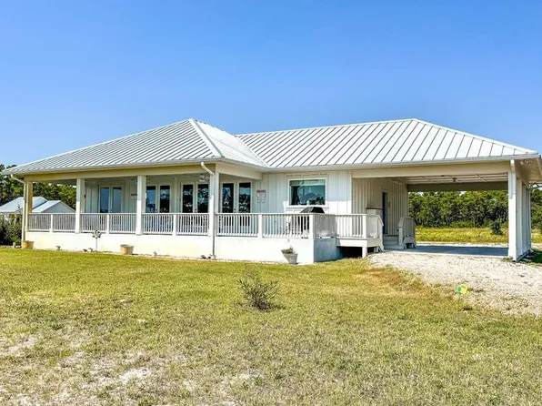 110 Shell Bay Ct, Carrabelle, FL 32322