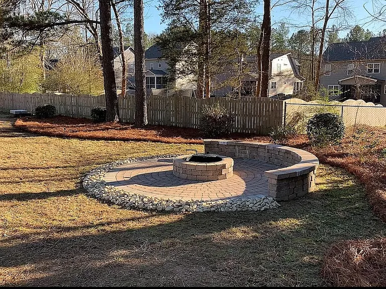 1641 Wake Dr — Photo 2