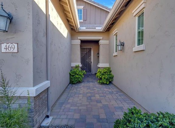 4th image of 469 E Las Colinas Pl