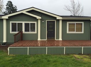 402 Holbrook Ln, Creswell, OR 97426