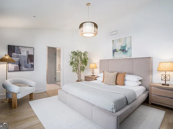 110 Maryeanna Dr, Atlanta, GA 30342