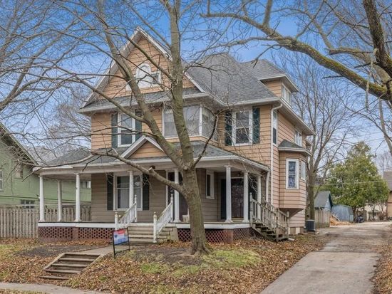 617 Grand Ave Ames Ia 50010 Zillow