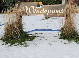 2823 Windepoint Ct #B-BLDG 3, Sheboygan, WI 53083