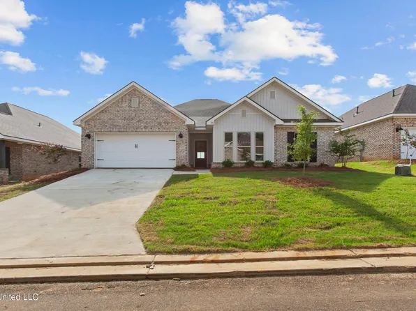 216 Serenity Lake Dr, Pearl, MS 39208
