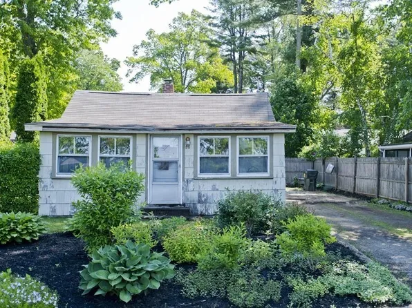 59 Lake View Ave, West Brookfield, MA 01585