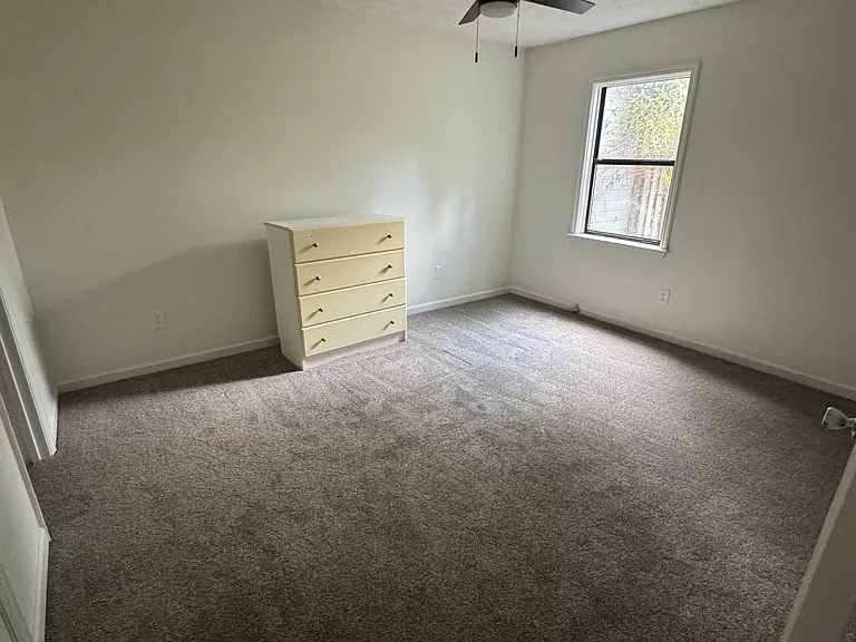3032 Otter Ct — Photo 5
