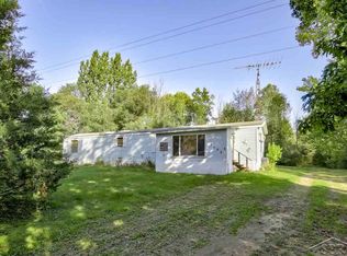 3696 Waltan Rd, Vassar, MI 48768