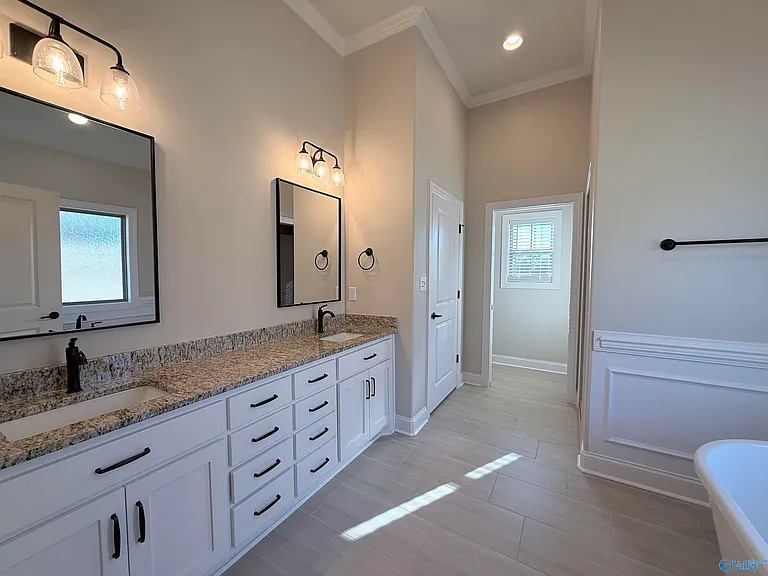 26430 Birkshire Ln — Photo 17