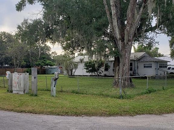 3rd image of 1106 Plateau Ave