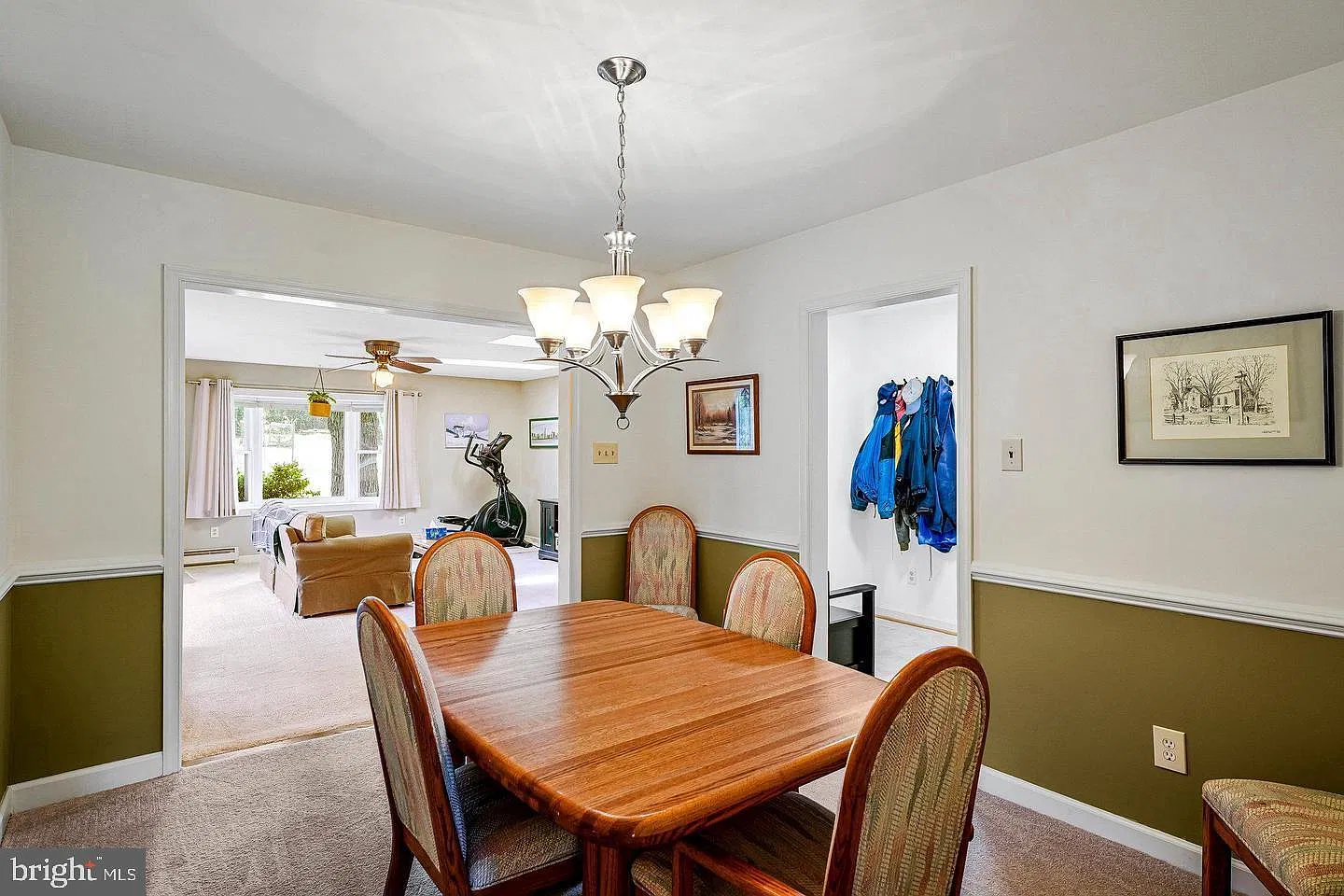 3 bed, 2.0 bath, 1616 sqft, $3,600 — Photo 4