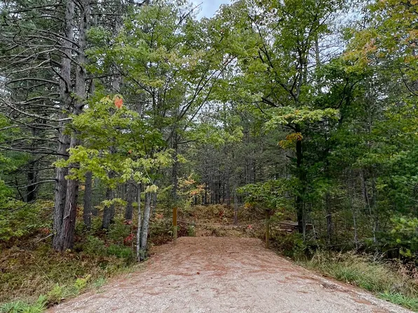 12595 N Whitefish Point Rd, Paradise, MI 49768