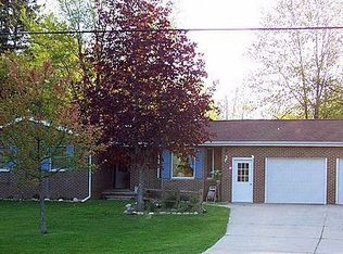 11740 Bueche Rd, Burt, MI 48417