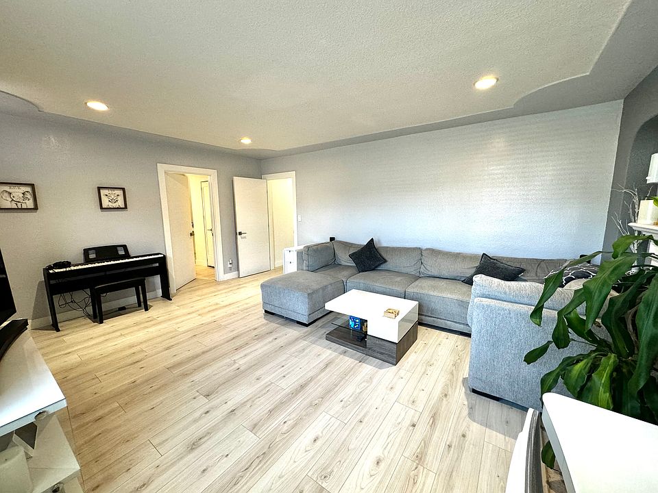 1st image of 553 Leland Ave
