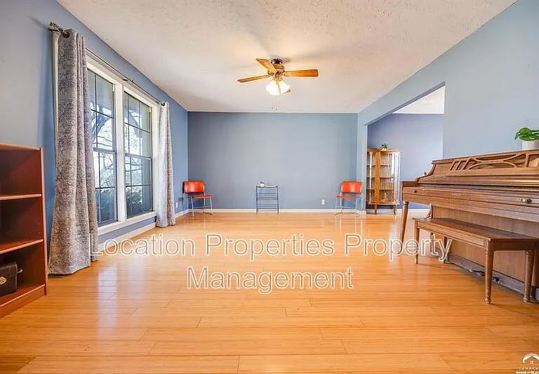 3421 W 10th Pl — Photo 12