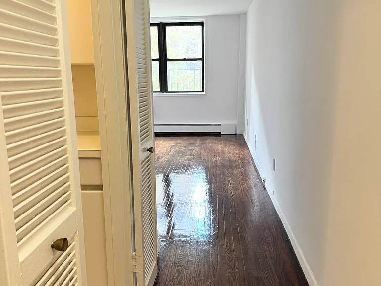 235 E 83rd St #6C — Photo 5