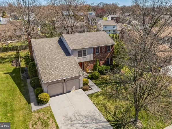 409 Longstone Dr, Cherry Hill, NJ 08003