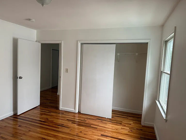 715 Mack Pl #2 — Photo 12
