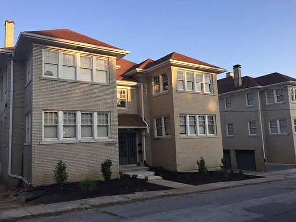 305 Park Ave — Photo 1