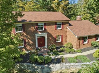 1091 Raintree Dr, Milford, OH 45150
