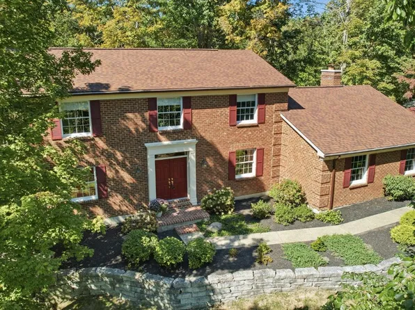 1091 Raintree Dr, Milford, OH 45150