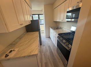 159 Nassau Ave #1E, Islip, NY 11751