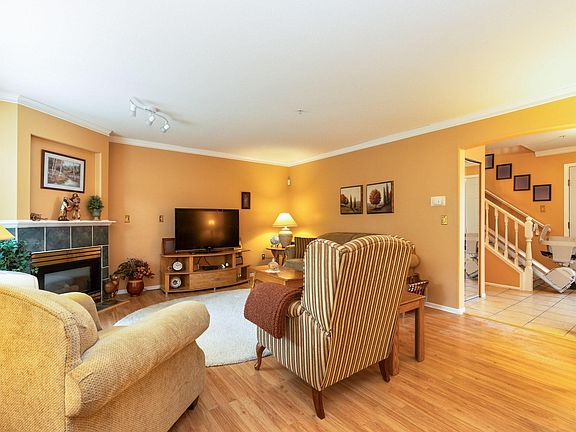 4th image of 12268 189a St #21