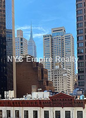 4th image of 301 E 38th St APT 6G
