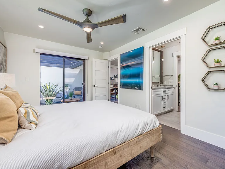 Luxury Spaces — Photo 204