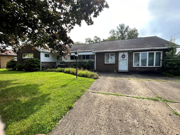167 S 2nd Ave, Clarion, PA 16214