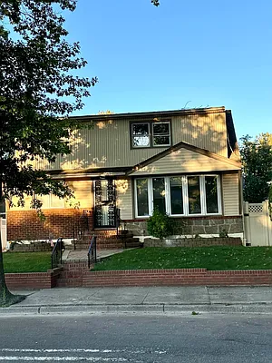 Rented by Peter Ashe | media 9