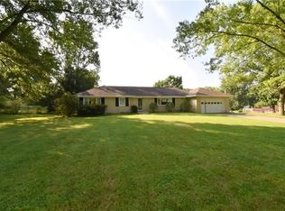 1900 Sample Rd, Allison Park, PA 15101