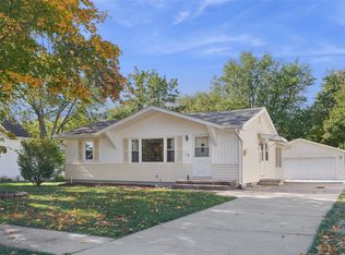 509 S F St, Indianola, IA 50125